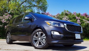 Семейный Kia Sedona