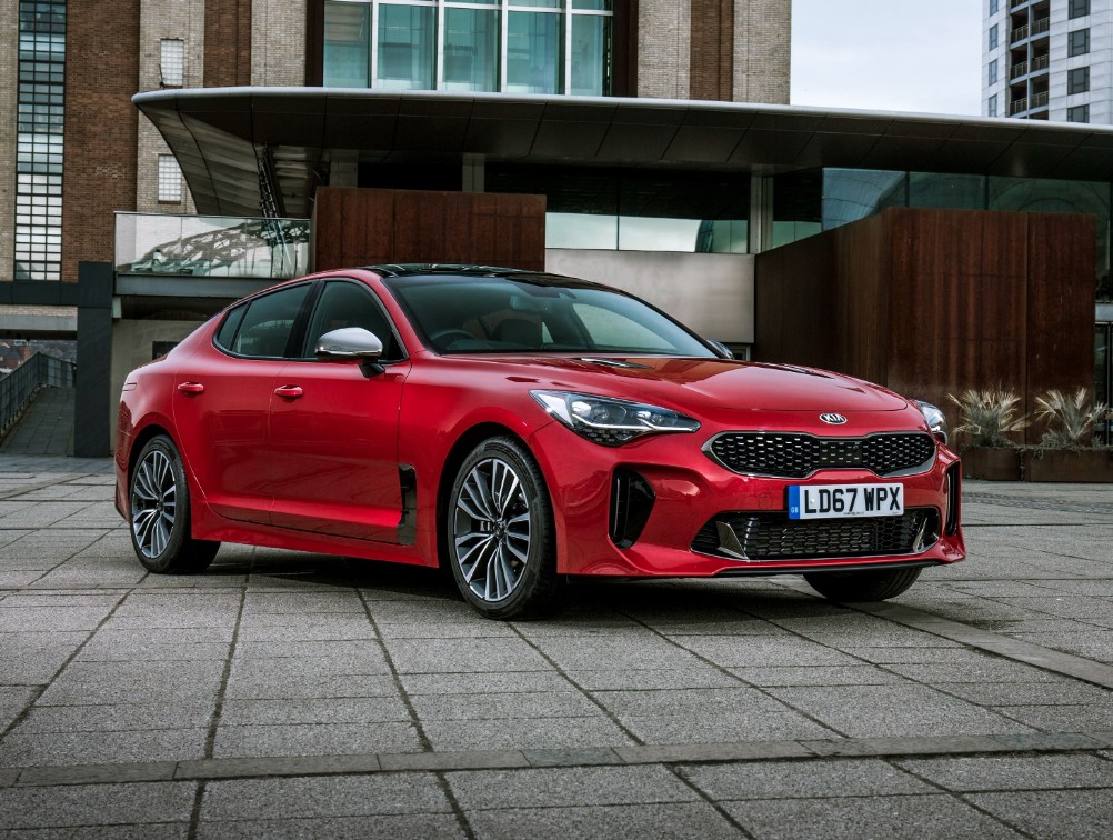 Kia Stinger фото